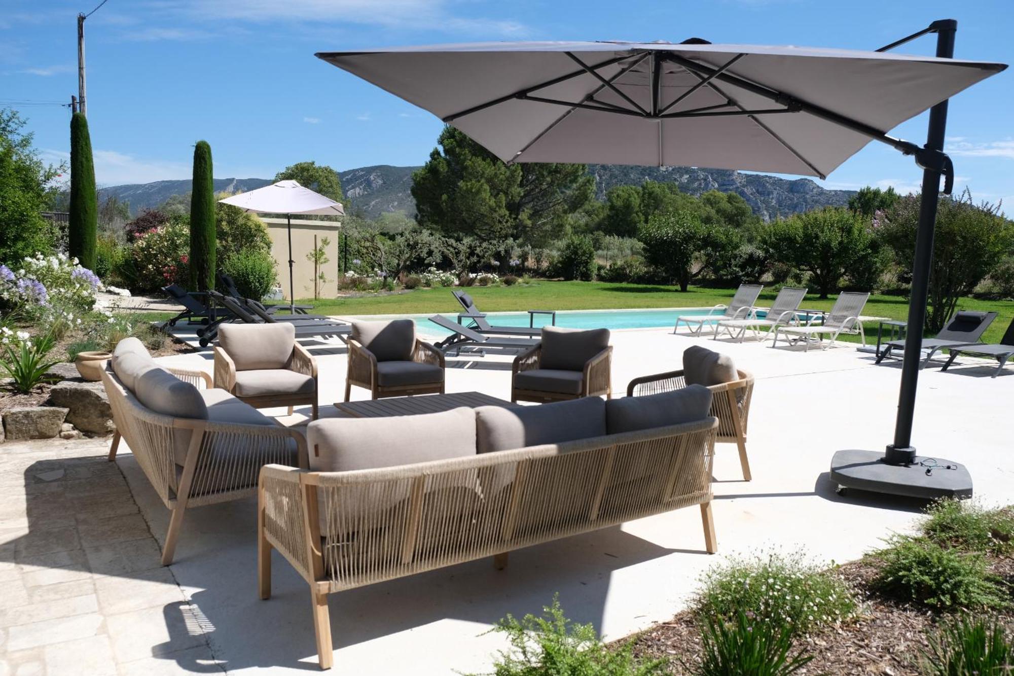 Provencal House With Heated Pool, View Of The Luberon In Robion - Accommodates 12 People. Exterior photo