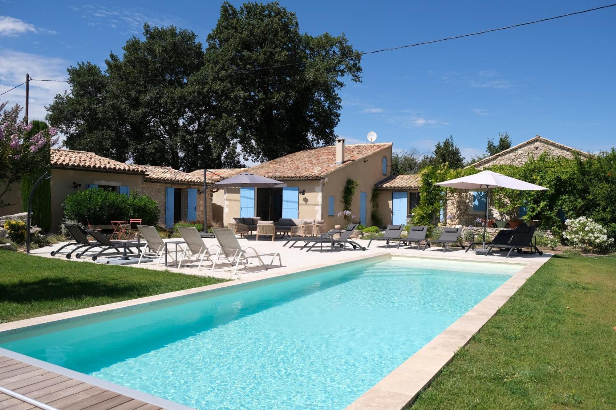 Provencal House With Heated Pool, View Of The Luberon In Robion - Accommodates 12 People. Exterior photo